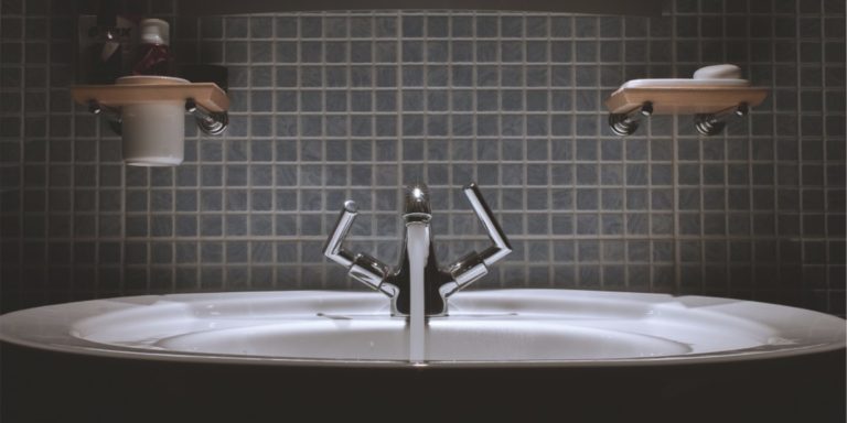Consejos para prevenir el moho del cuarto de baño